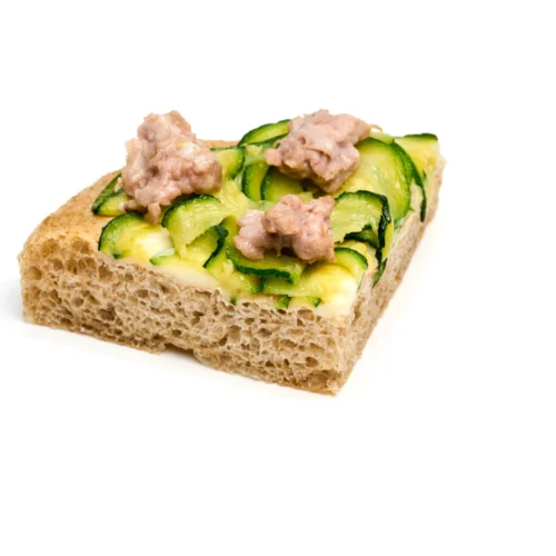 ⁠focaccia zucchine, salsiccia e stracchino