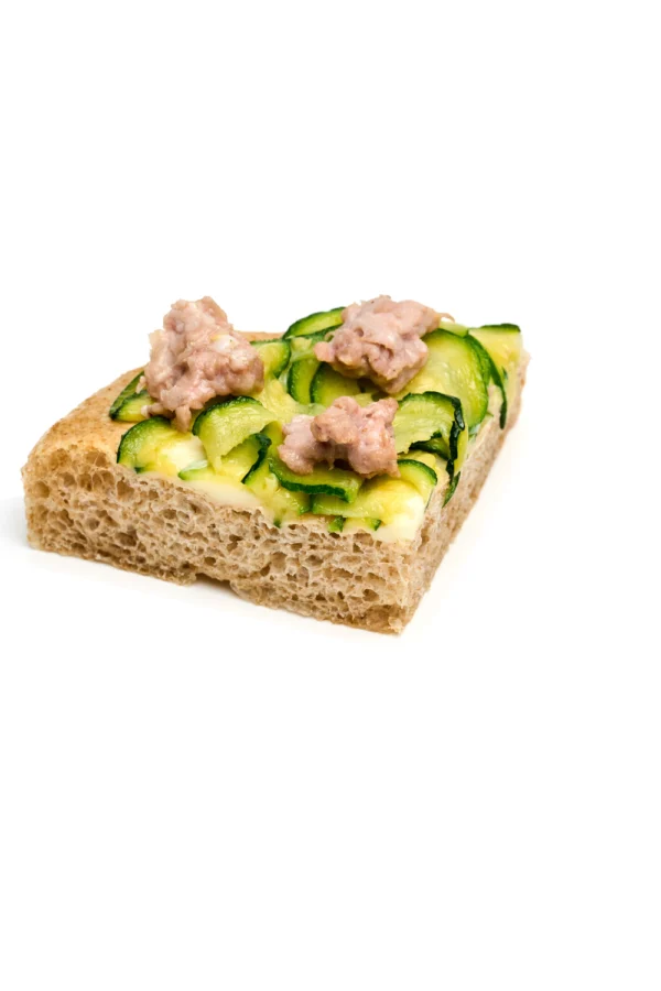 ⁠focaccia zucchine, salsiccia e stracchino