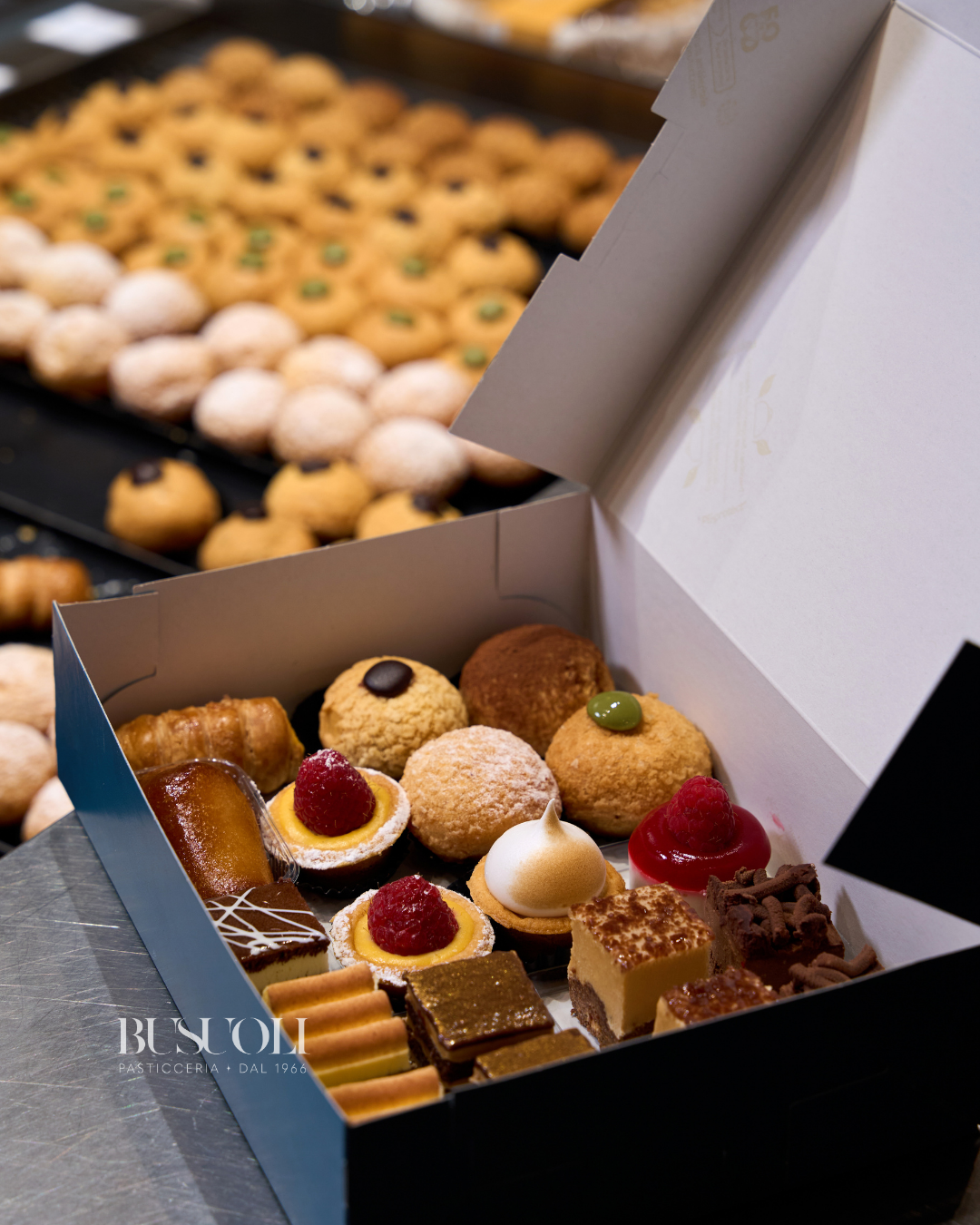 vassoio di pasticceria mignon da asporto da pasticceria busuoli mirandola